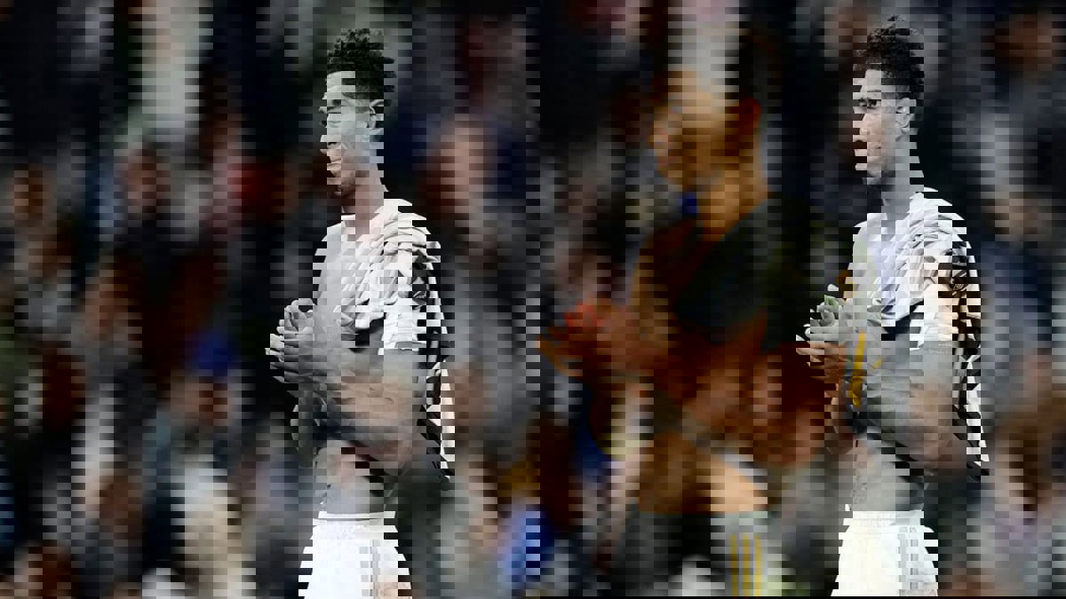 تقرير: بيلينغهام سيشارك أساسيًّا أمام قادش رغم آلام كتفه