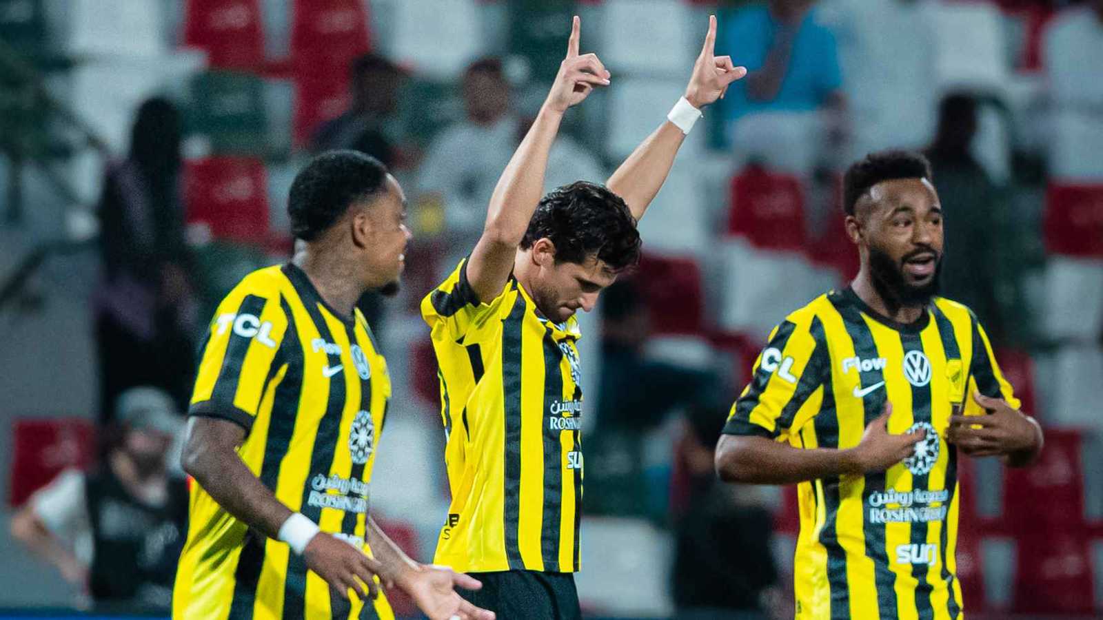 ترتيب الدوري السعودي بعد فوز الاتحاد على الاتفاق والقادسية أمام الحزم 