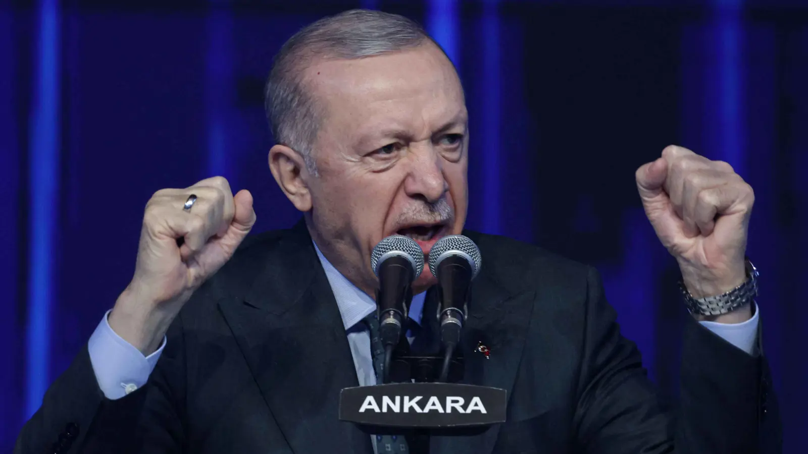 "توظيف سياسي".. سيناريوهات وراء تمسك أردوغان بدستور تركي جديد‎