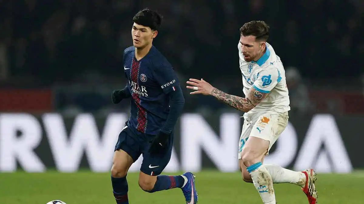 هل يرد برشلونة "صفعة" درو لباريس سان جيرمان؟