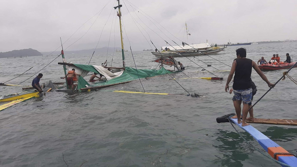 فقدان 12 صيادا فلبينيا إثر اصطدام قاربهم بسفينة‎