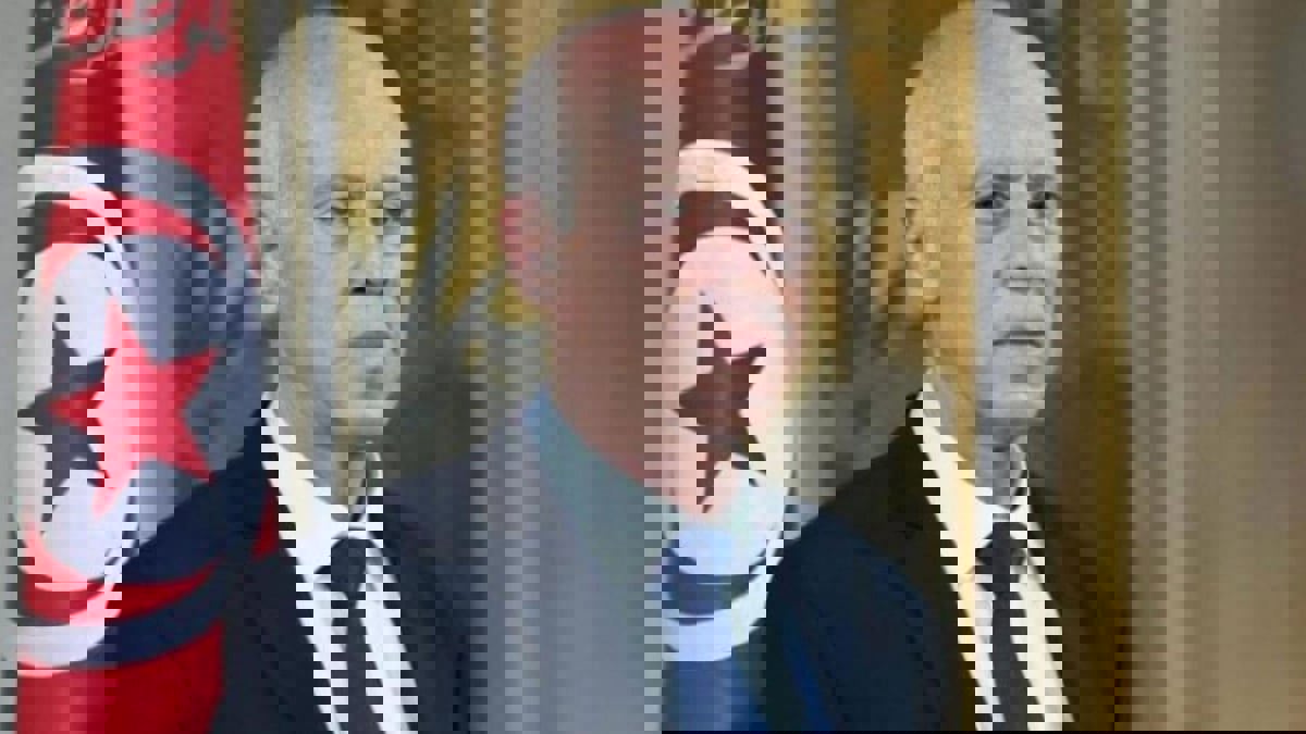 وسط عجز قياسي.. الموازنة "التكميلية" تثير موجة انتقادات واسعة في تونس