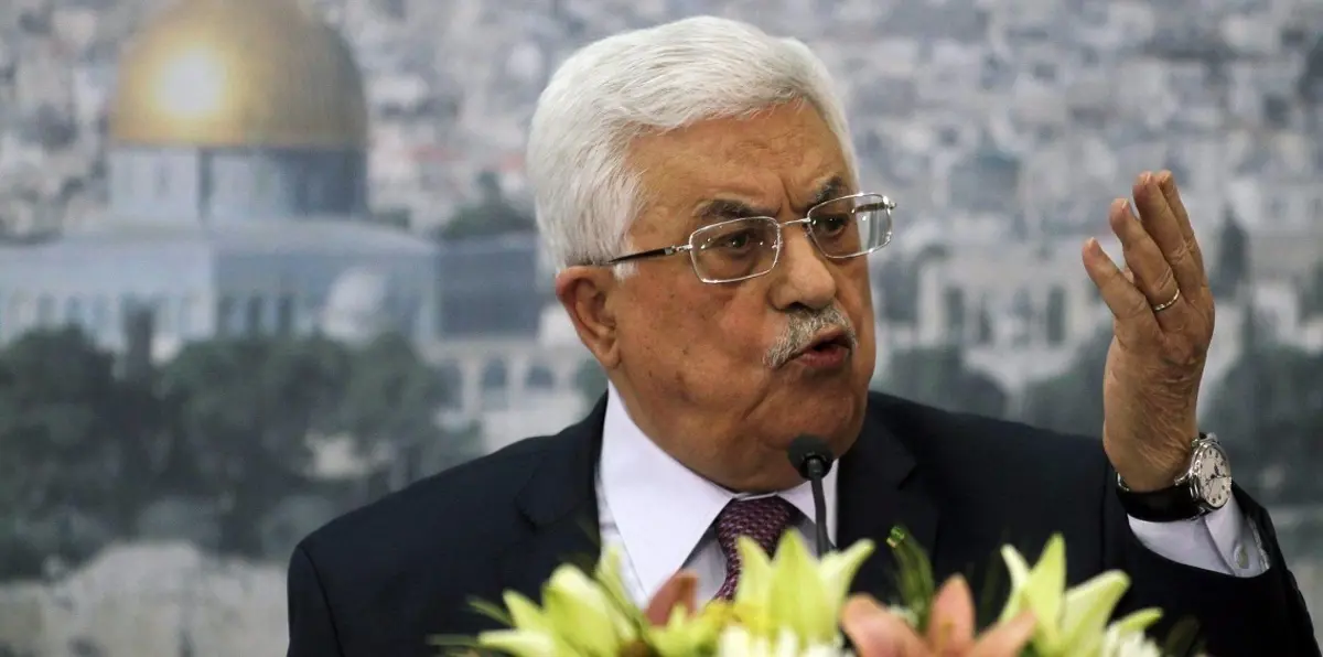 عباس يتوعد بفرض عقوبات مالية على "حماس"