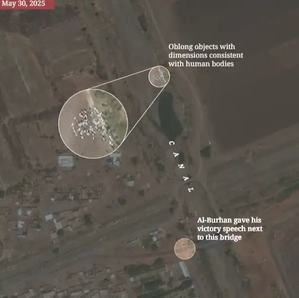 صورة جوية لجثث تم رميها في قناة للمياه على يد قوات بورتسودان