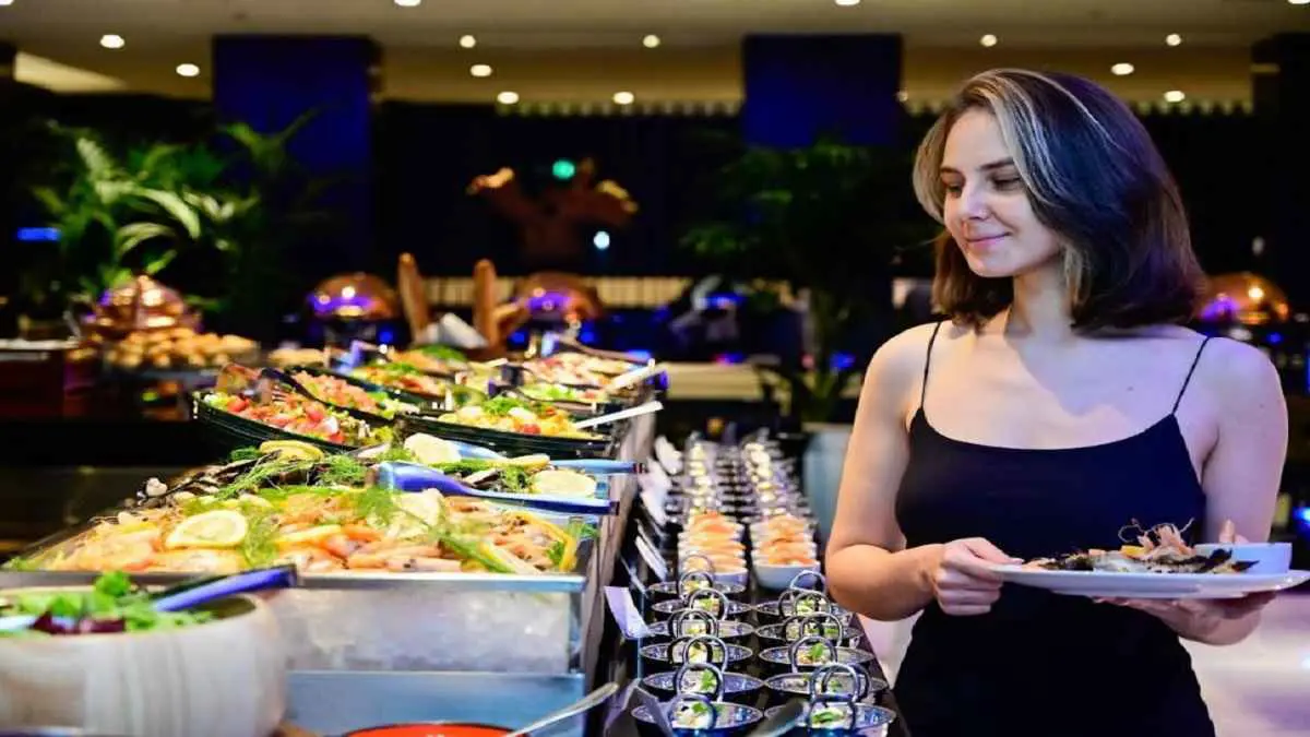 كل سبت مع وجبة برنش... بولمان دبي كريك سيتي سنتر وجهة سياحية لضيوف الإمارات