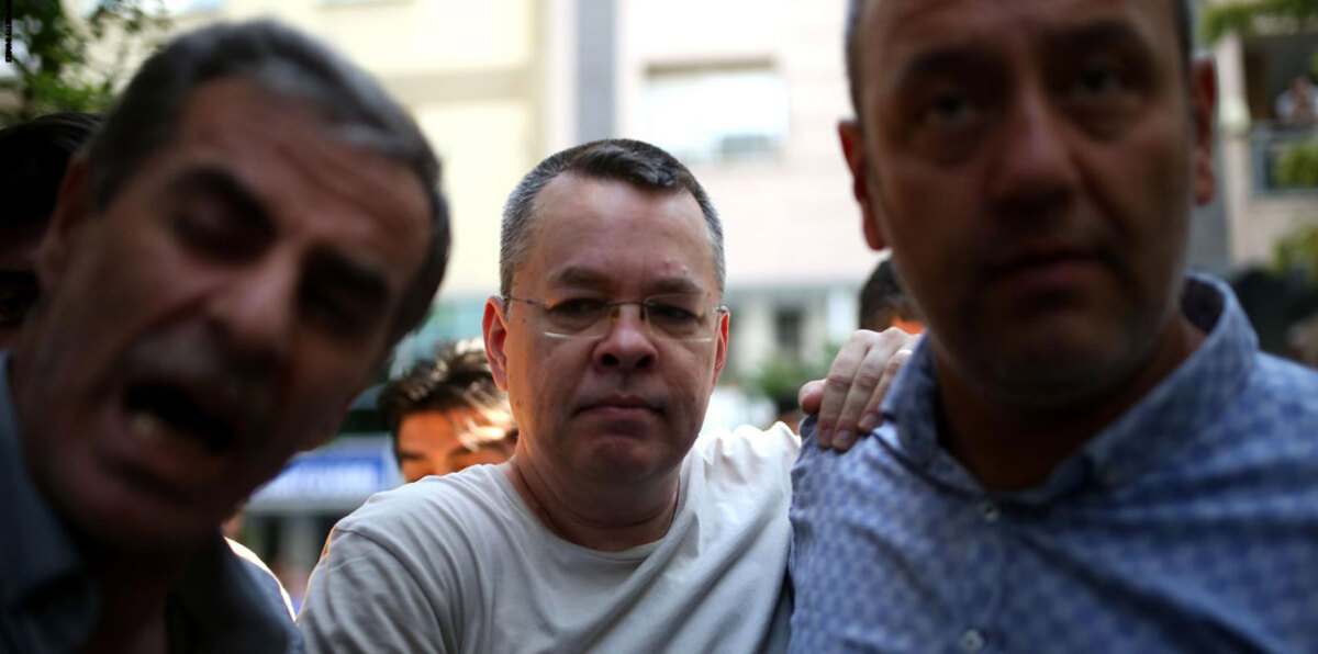 مؤشرات على قرب تراجع أردوغان عن موقف بلاده في قضية القس الأمريكي برانسون