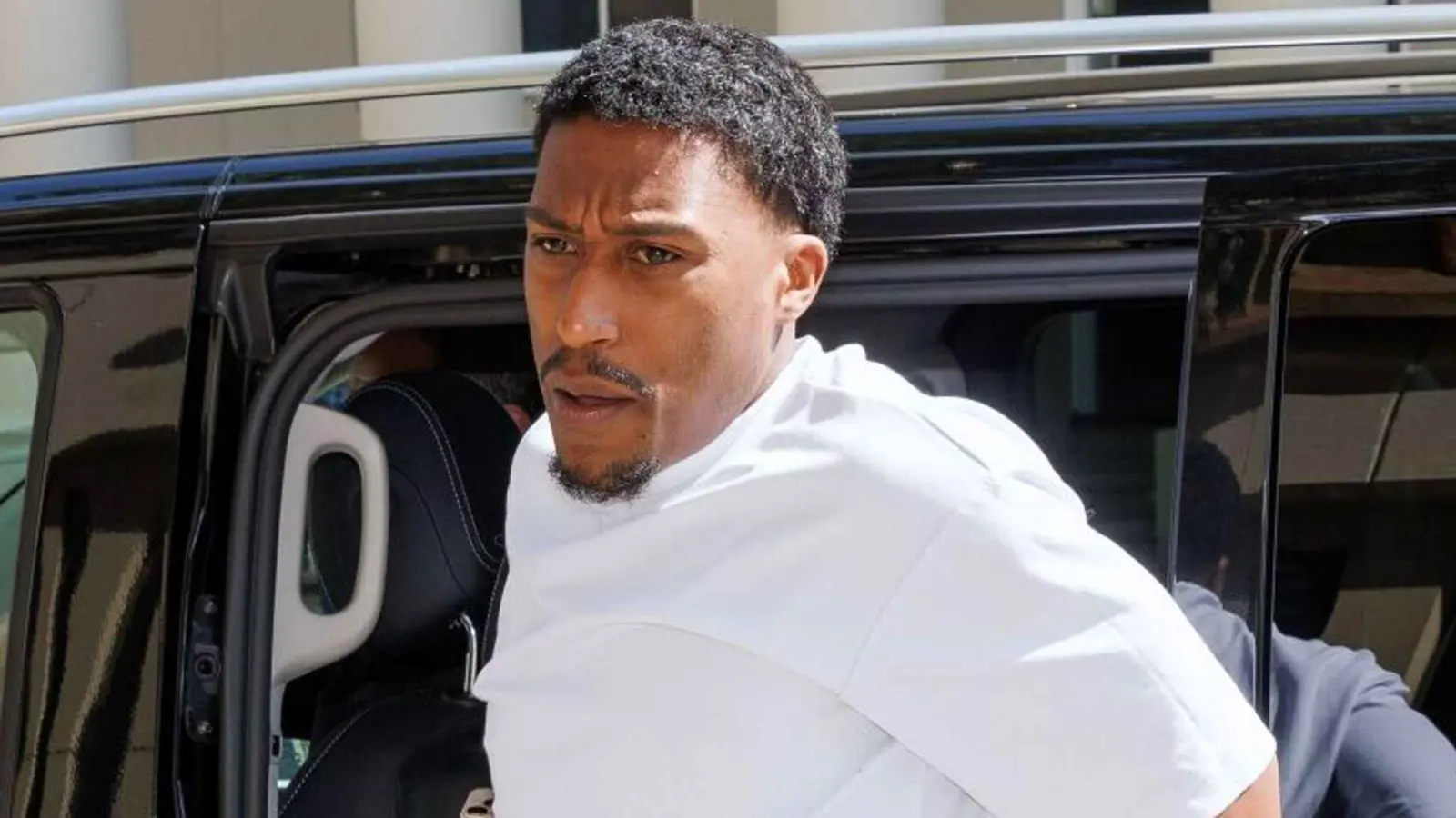 اتهامات جديدة بـ"الاعتداء الجنسي" تطارد يونغ فيلي