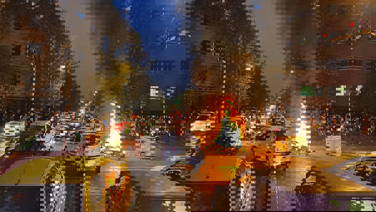 اعتبرتهما تهديدا أمنيا.. إيران تحظر"واتساب" و"إنستغرام" نهائيا