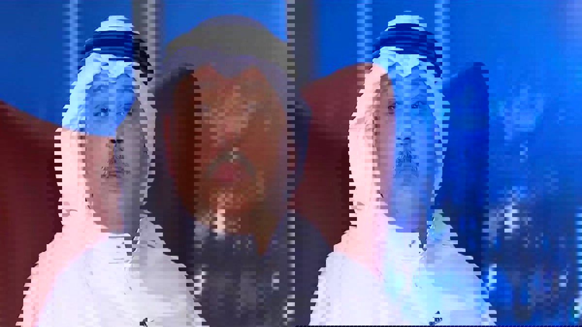 الفنان الكويتي حسن البلام مدافعا عن "محمد علي رود": "جدتي كانت فراشة بمدرسة" (فيديو)