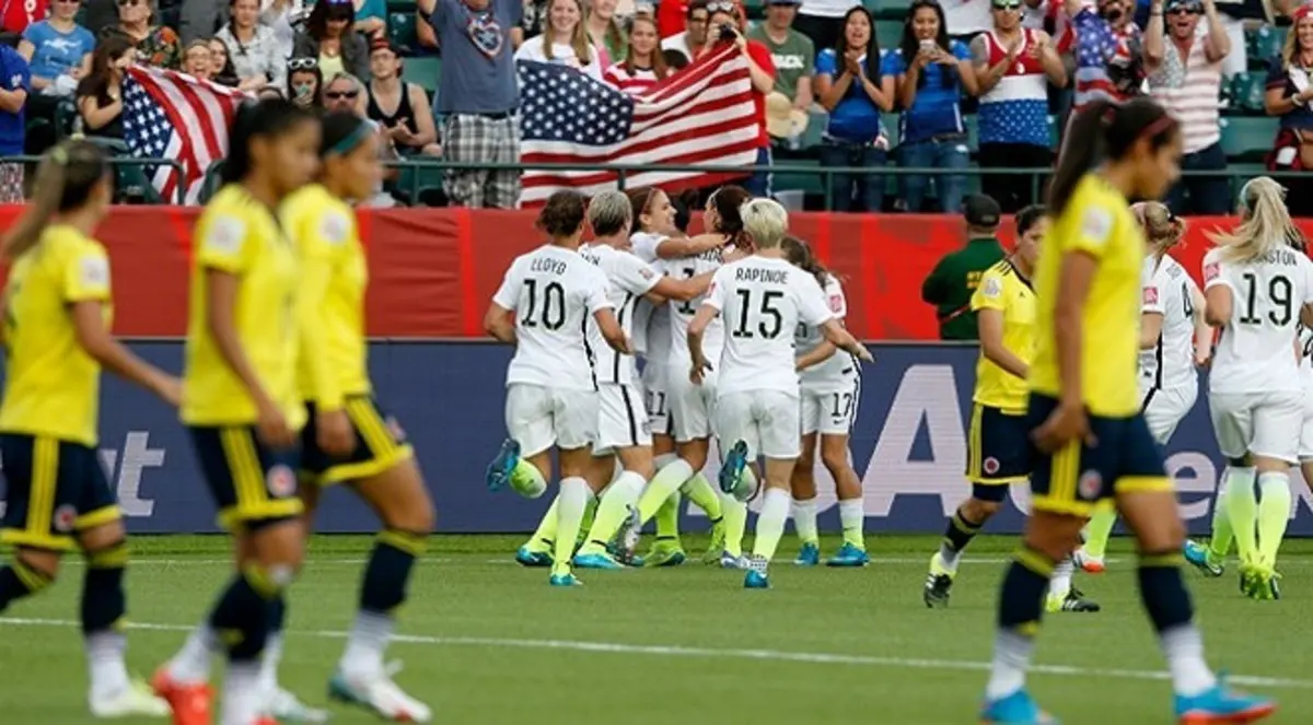 أمريكا تهزم كولومبيا بثنائية وتتأهل لدور الثمانية بمونديال السيدات