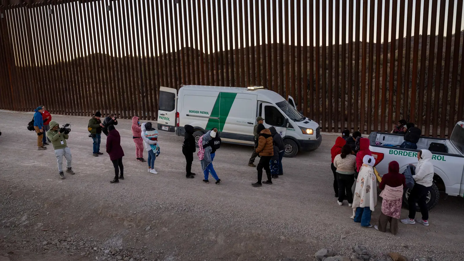 اختفاء آلاف الأطفال في أمريكا يفجر أزمة جديدة بوجه ترامب