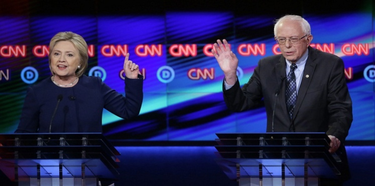 مناظرة ساخنة بين كلينتون وساندرز