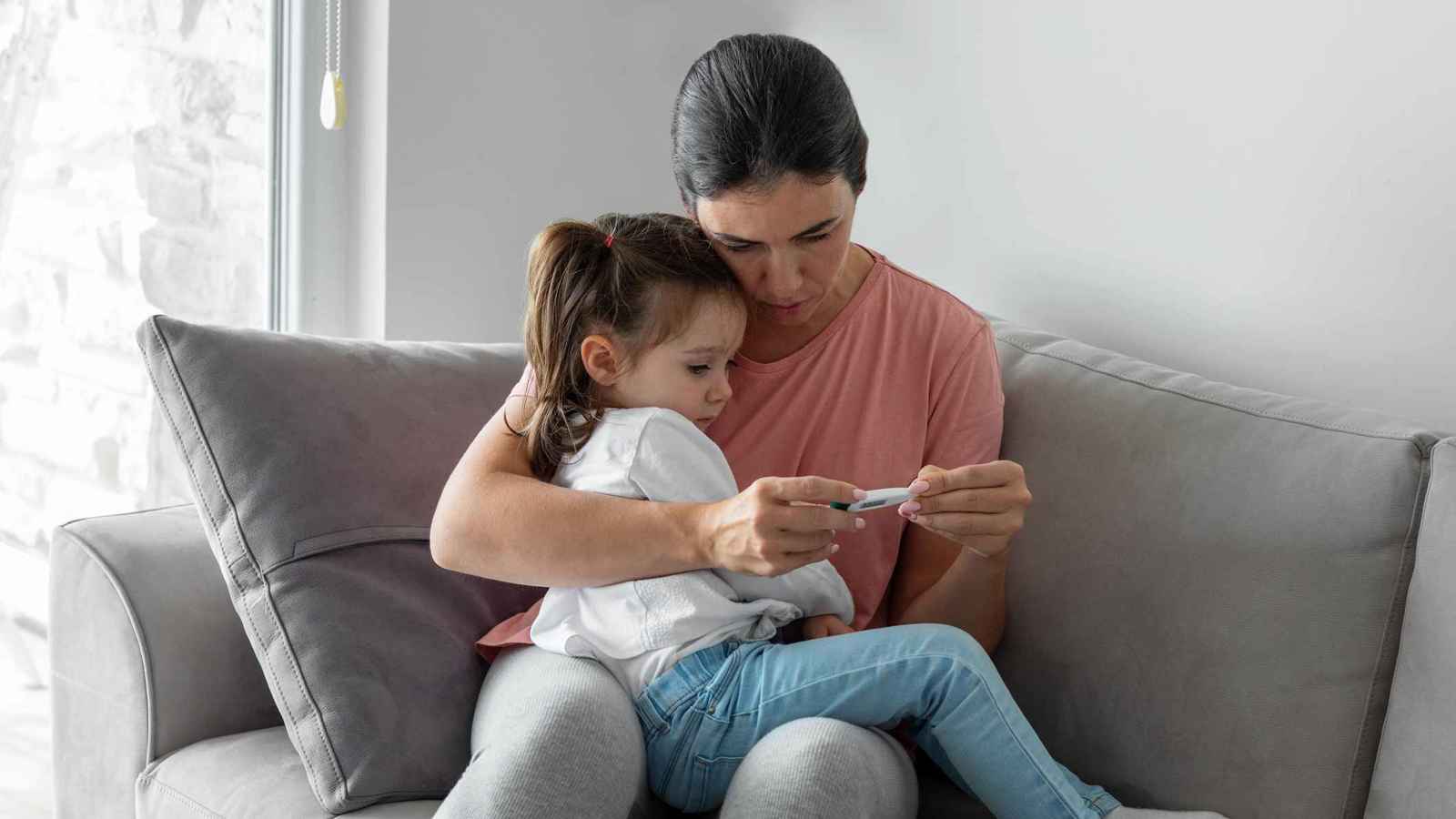 طبيب أطفال يكشف طرق الوقاية من الفيروسات