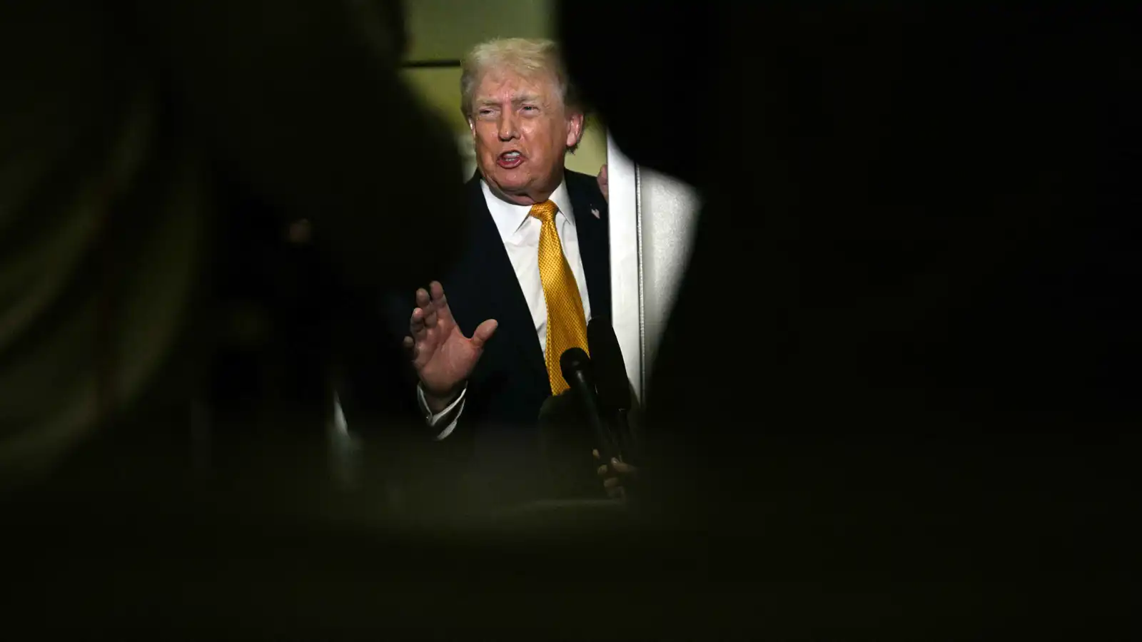 انقسام أمريكي حول تعامل ترامب مع فنزويلا