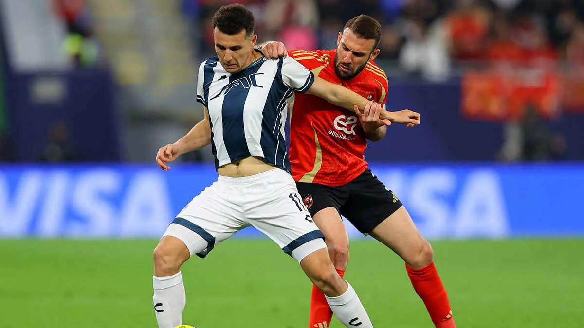 حل "مغربي" عاجل لأكبر أزمات الأهلي المصري