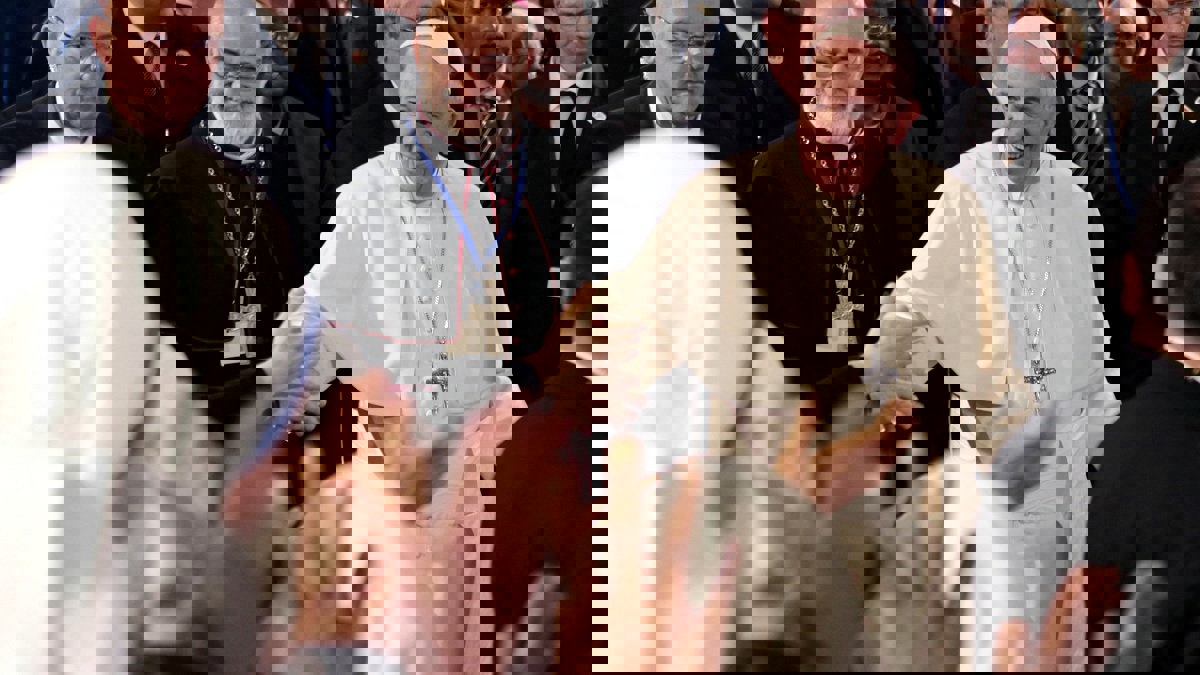 حضره 10 آلاف شخص.. البابا فرانسيس يترأس قداسًا في الرباط (صور وفيديو)