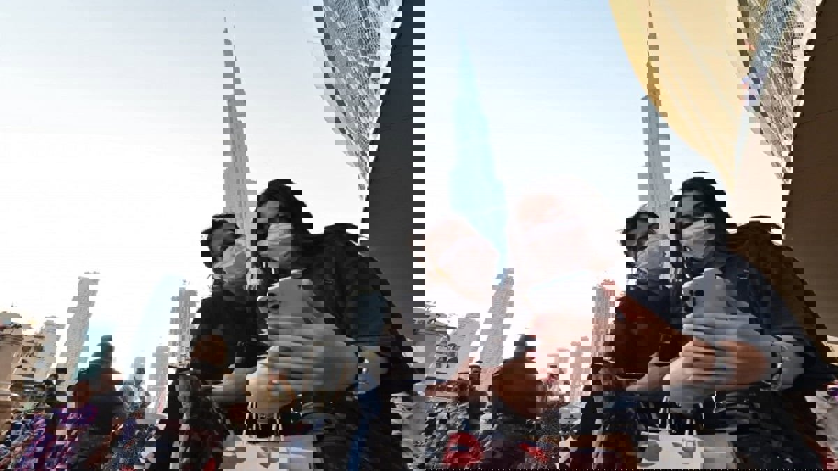 الإمارات تعيد العمل بتوقيت حظر التجوال كما كان قبل رمضان