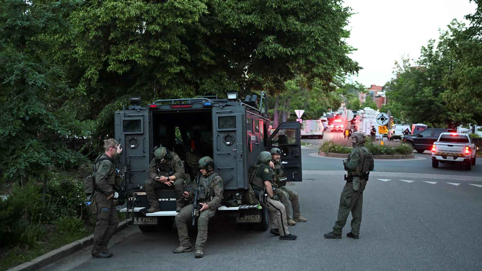 واشنطن تحتجز زوجة وأبناء منفذ هجوم كولورادو