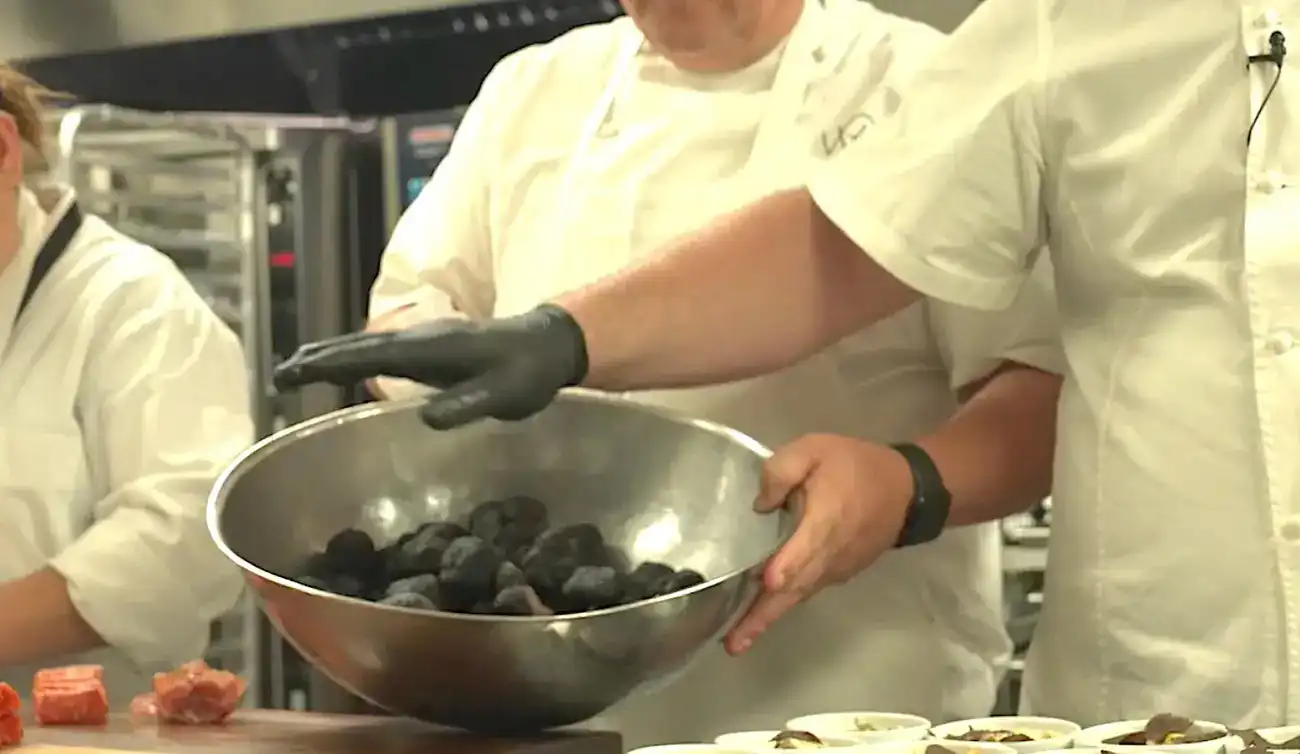 الكمأ الأسود (الترافل(