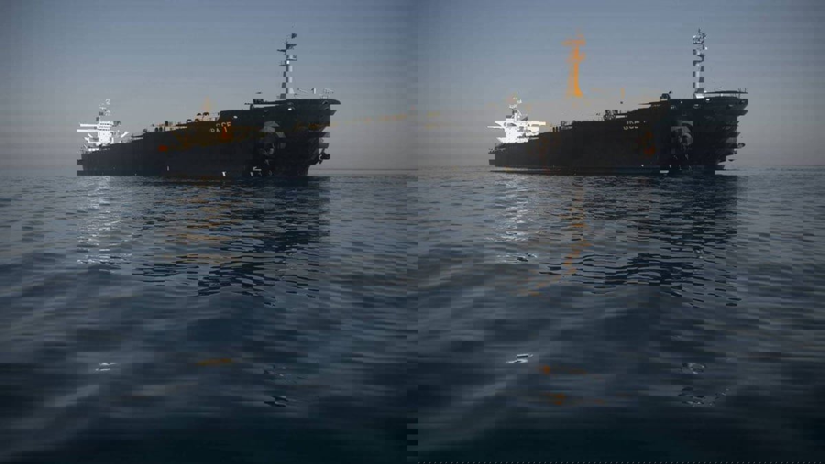 ناقلة النفط الإيرانية ”غريس 1“ تغادر مضيق جبل طارق