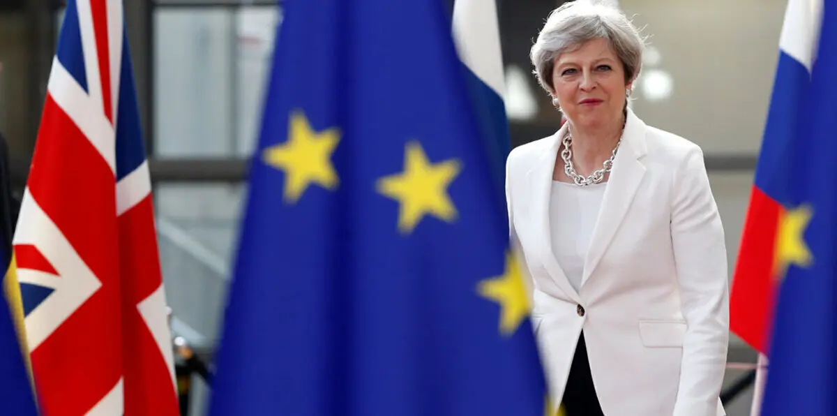 بروكسل تتبع سياسية "العصا والجزرة" لدفع لندن إلى الاتحاد الجمركي‎