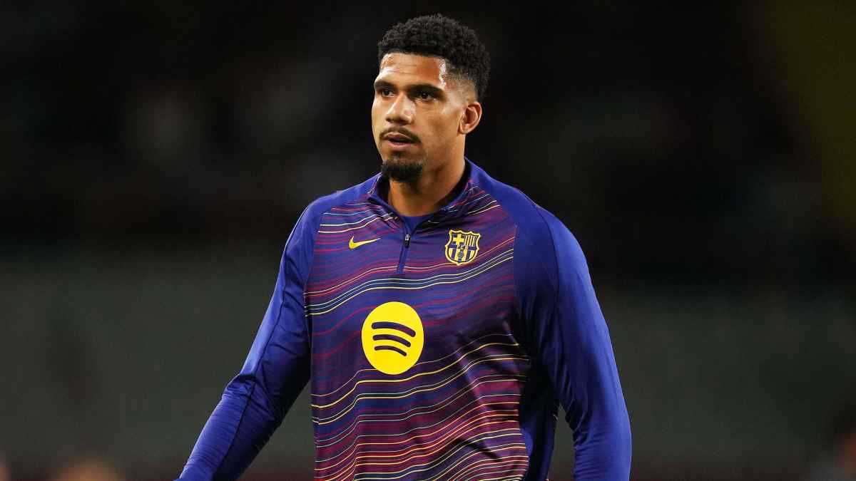 روشتة فليك السحرية.. 4 عوامل أنقذت برشلونة من الانهيار بعد كارثة أراوخو