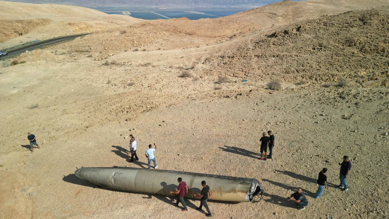 "خيوط العنكبوت".. حسابات "معقدة" تنسجها واشنطن بين إيران وإسرائيل