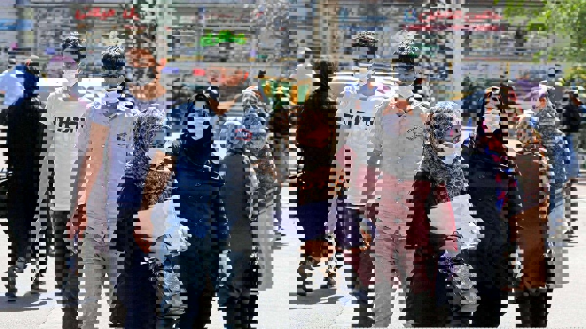 حفل زفاف في إيران يتسبب بإصابة 120 شخصا بكورونا