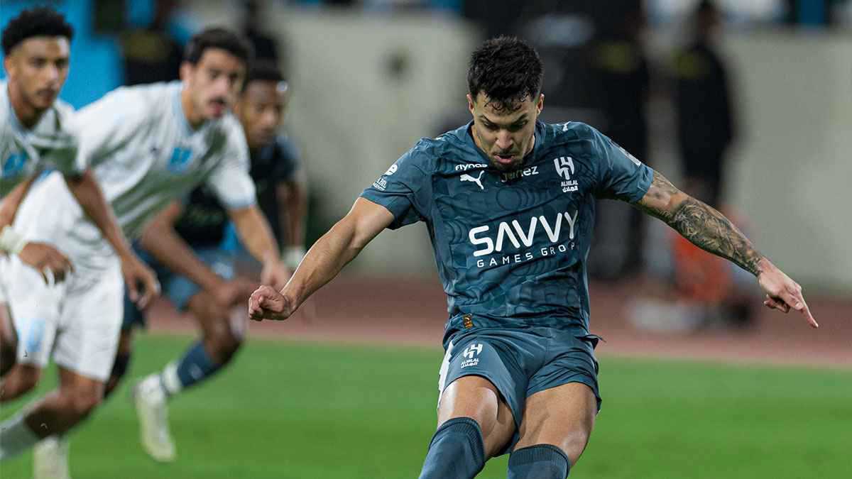 الهلال يهزم الأخدود ويتأهل لربع نهائي كأس الملك (فيديو)