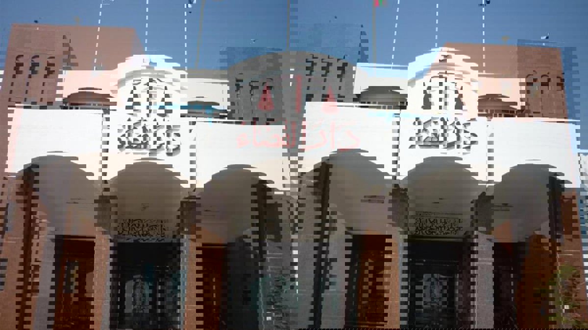 شركة في الإمارات ترفض إعادة أموال حولت إليها بالخطأ