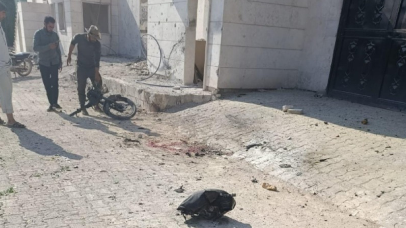 قتيل باستهداف دراجة نارية في ريف إدلب