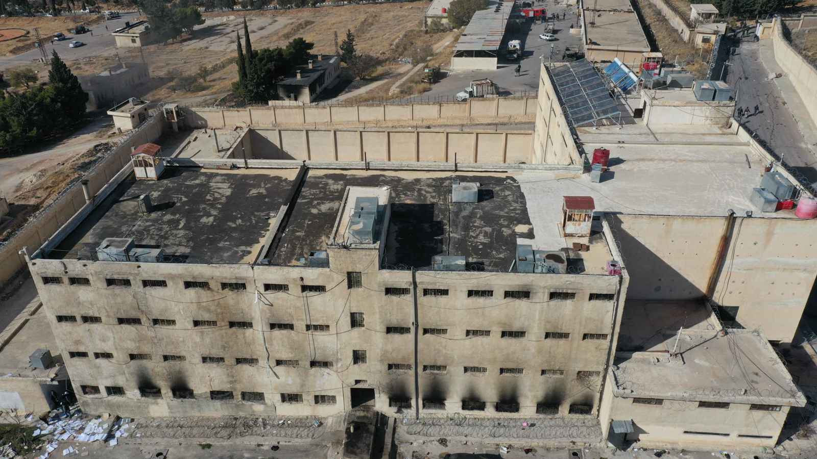 أم وأطفالها الستة.. مأساة عائلة سورية في سجون الأسد