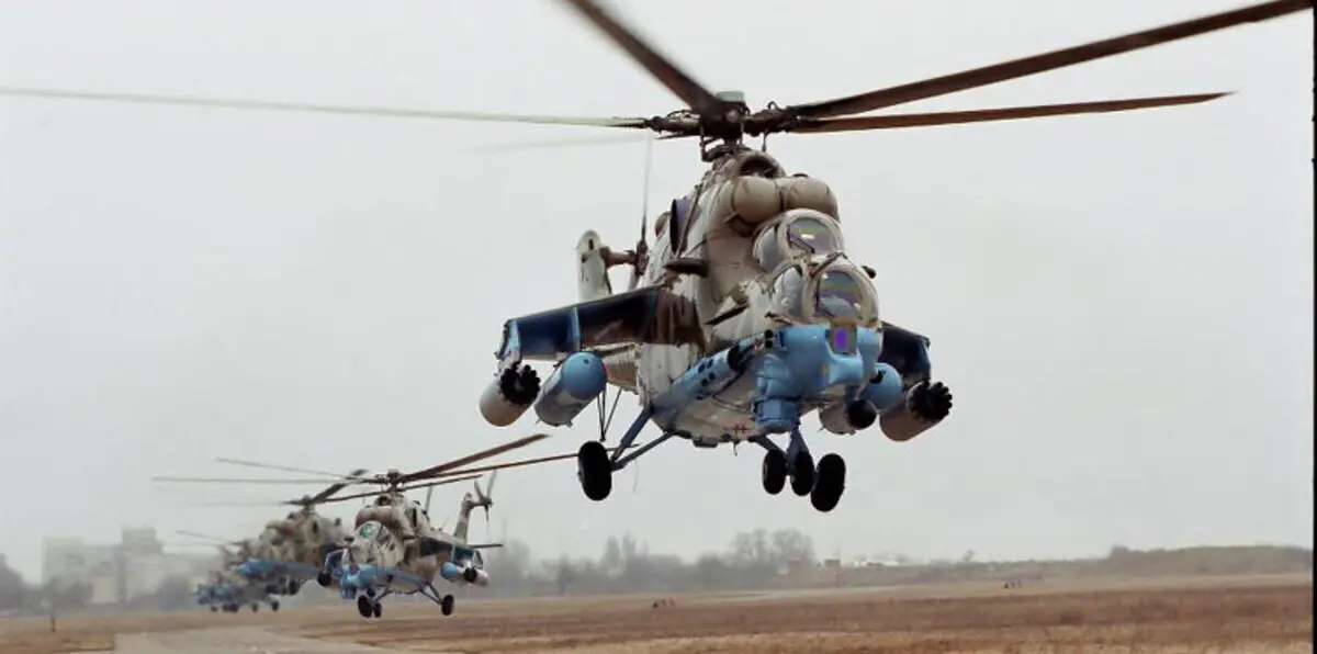 رصد طائرات هليكوبتر روسية في مطار سوري