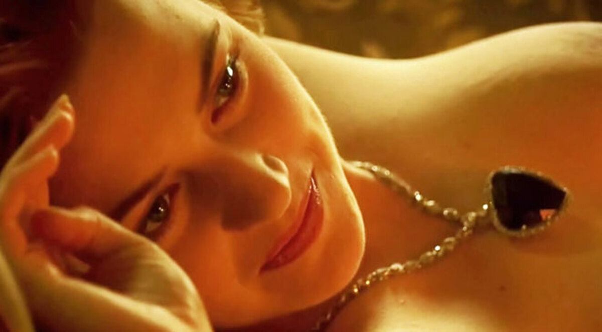 "كيت وينسلت" تخجل من لقطة عريها في "تايتانيك"