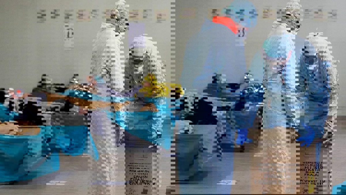 طبيبة إيطالية تروي لحظات الموت الأخيرة لمرضى "كورونا"‎