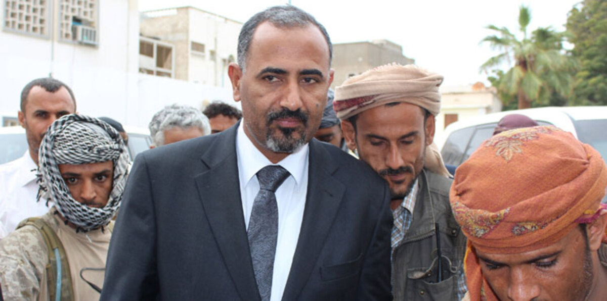 محافظ عدن ينجو من هجوم بسيارة ملغومة‎