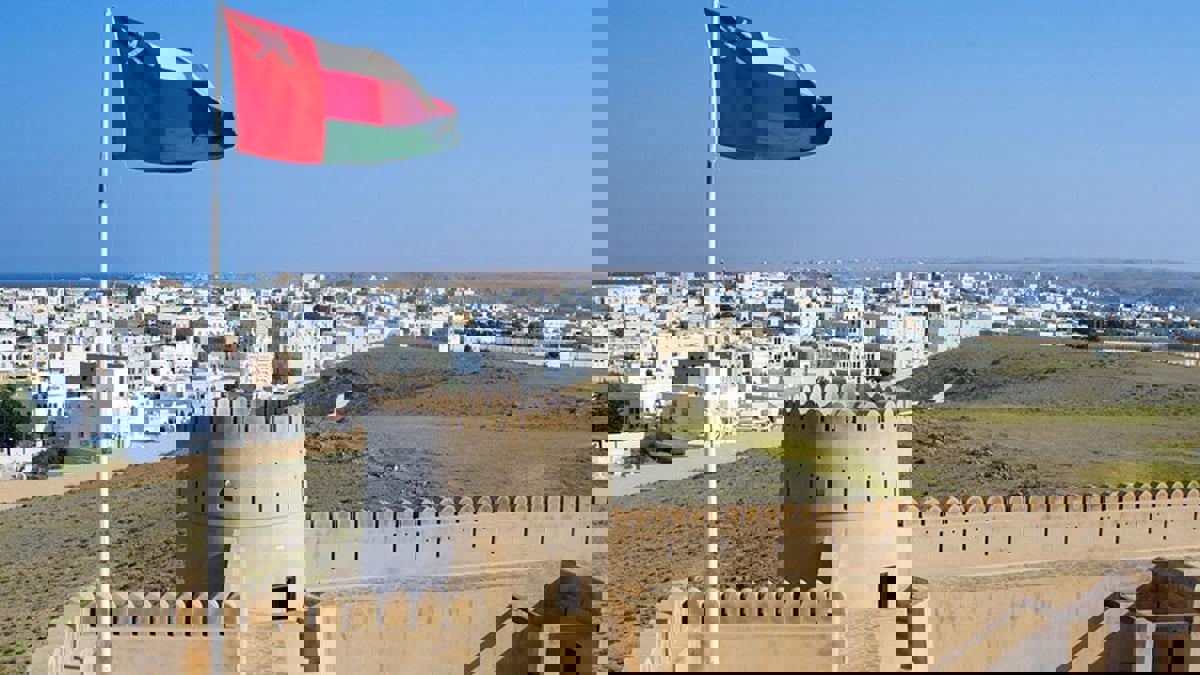 سلطنة عُمان تتجه لفرض ضريبة على ذوي الدخل المرتفع