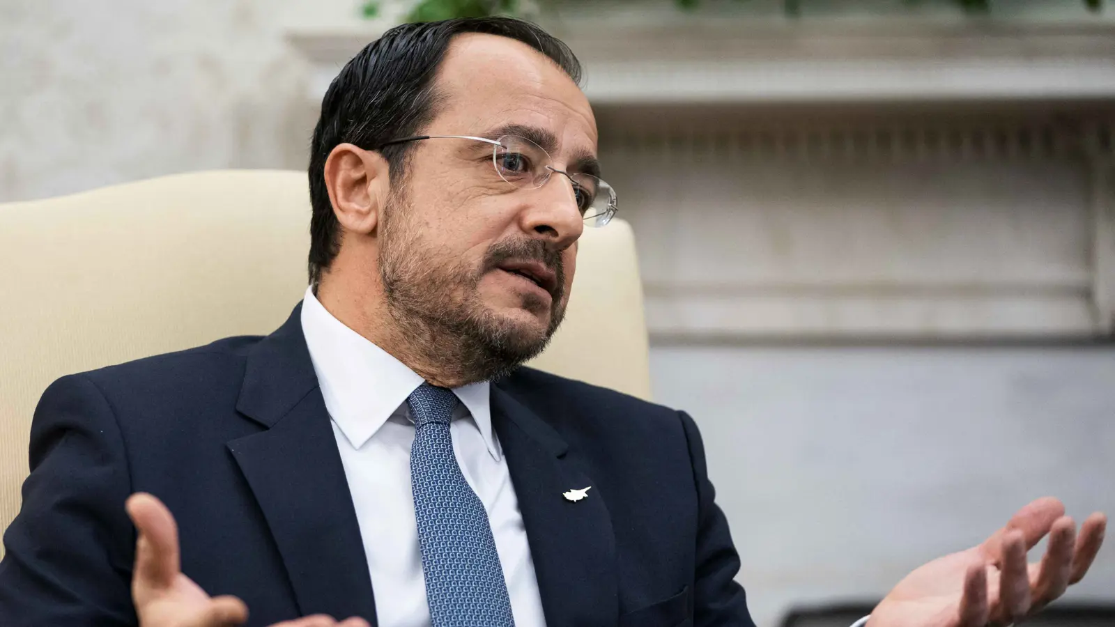 قبرص: مستعدون للمساعدة على تطبيق التهدئة بلبنان