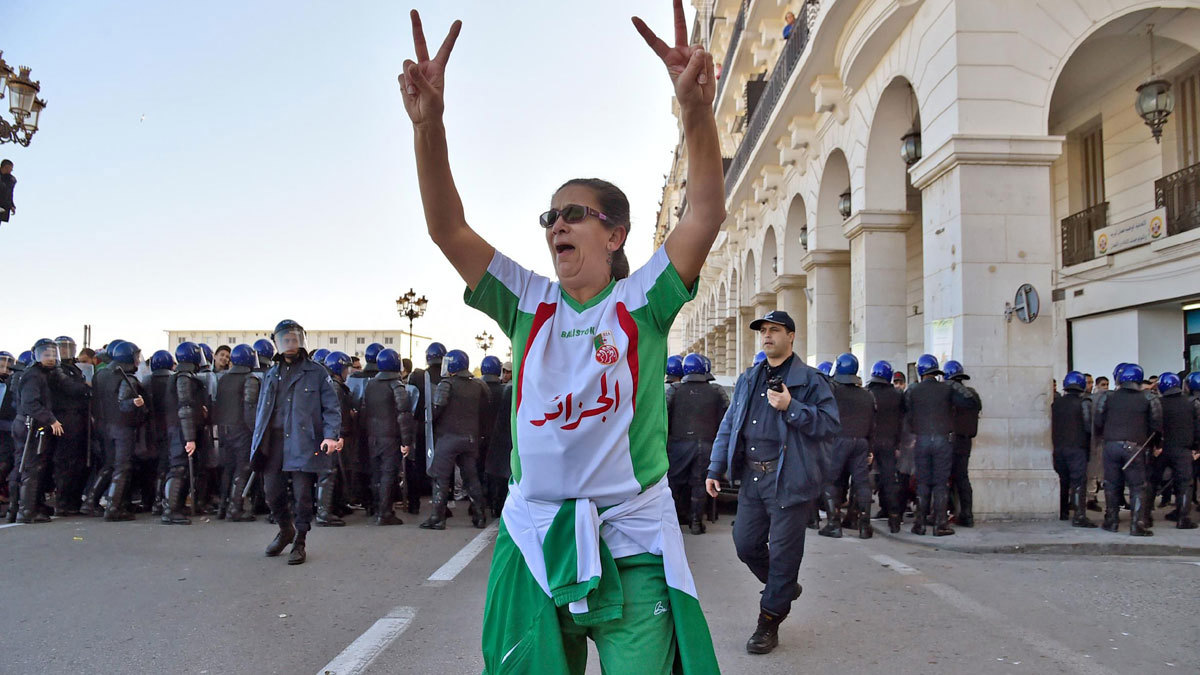 الإبراهيمي يحدد "3 شروط" لنجاح مساعي التغيير في الجزائر