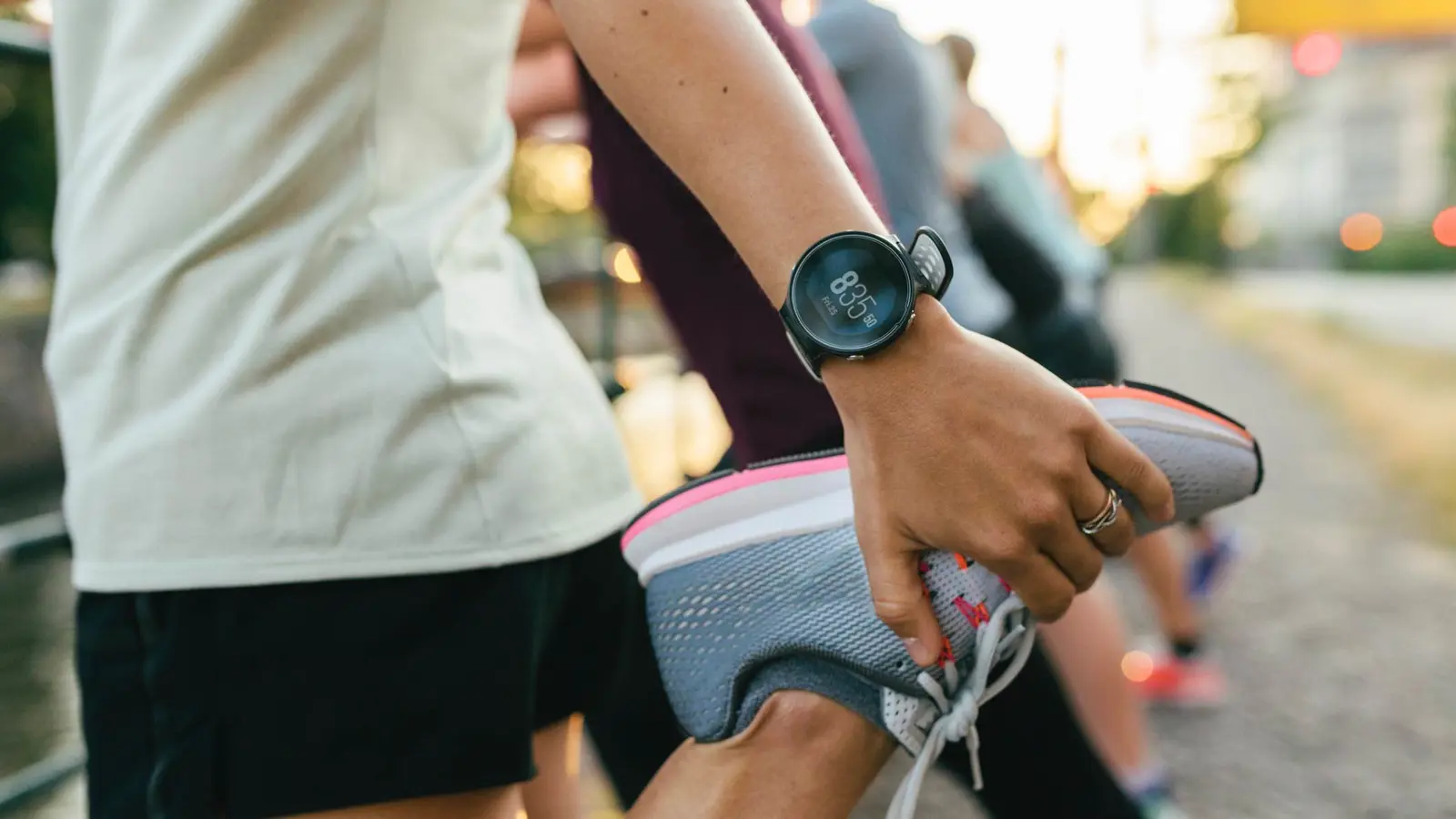 التمدد قبل التمرين أم بعده.. أيهما الأفضل؟