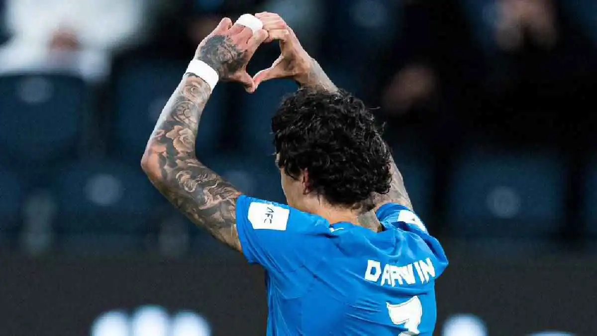 رد فعل مثير من نونيز تجاه نجم الهلال السعودي بعد واقعة خريبين (فيديو)