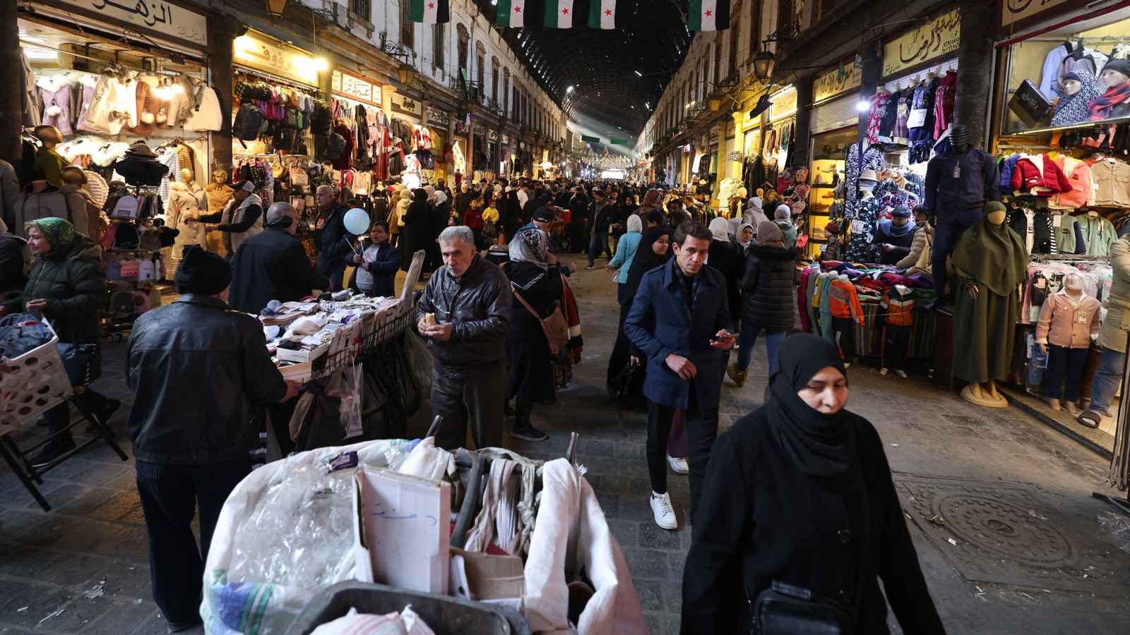 الاقتصاد السوري.. جمود وترقب ومستقبل غامض