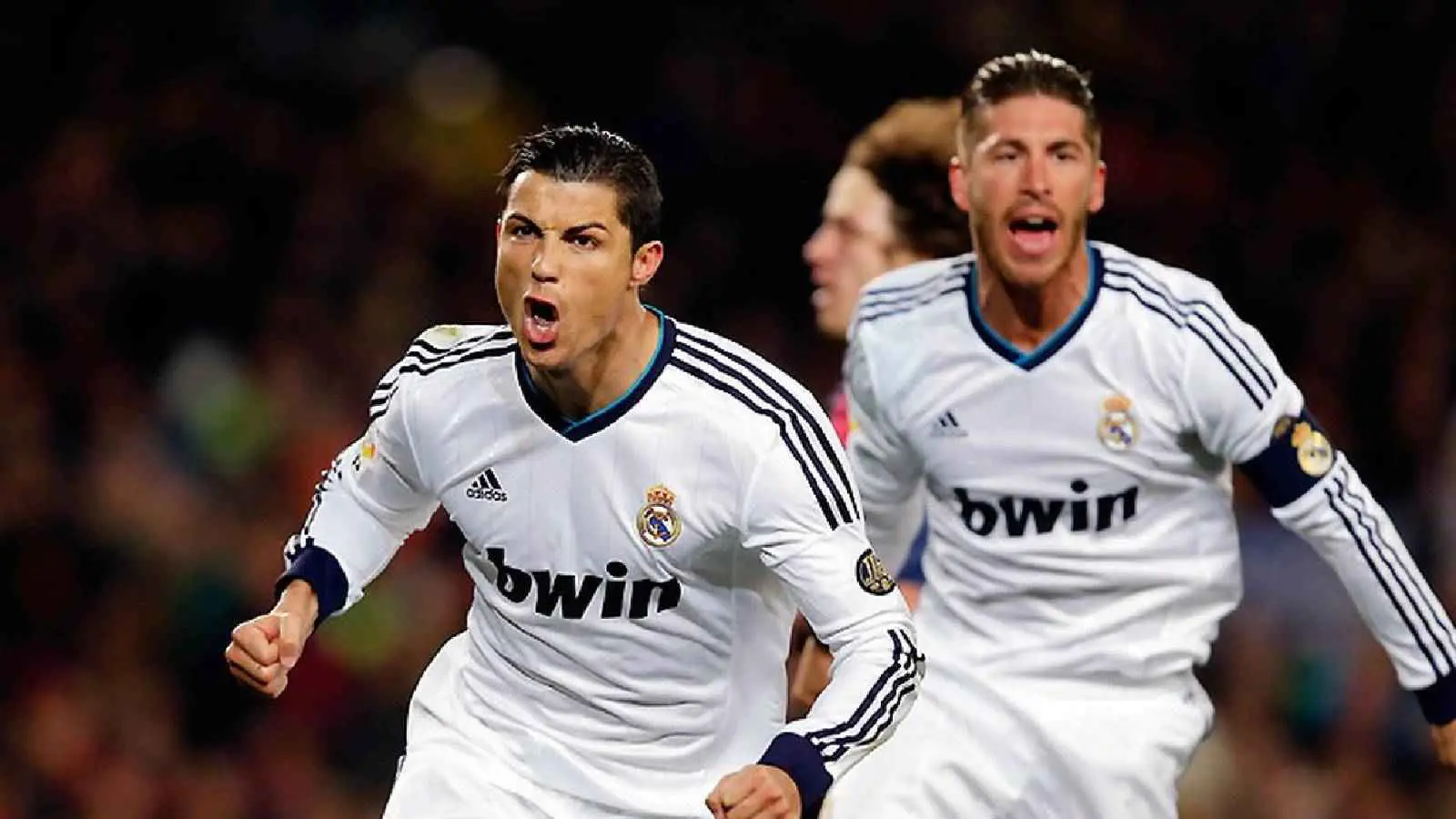 فابريزيو رومانو يحسم الجدل حول عودة سيرجيو راموس إلى ريال مدريد