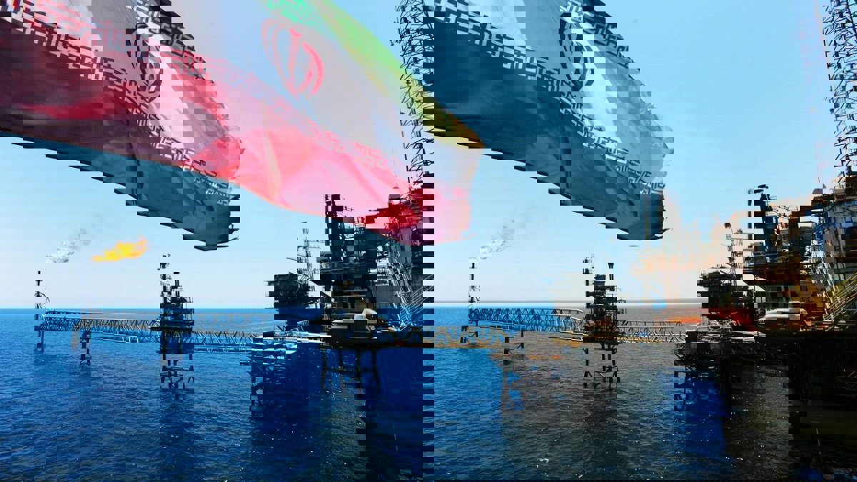 لماذا تنجذب "مافيا الفساد" في إيران لقطاع البتروكيماويات؟‎