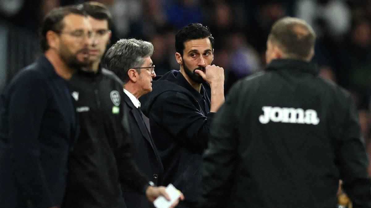 "محكوم عليه بالإقالة".. صحفي إسباني يشعل الجدل حول مستقبل أربيلوا 