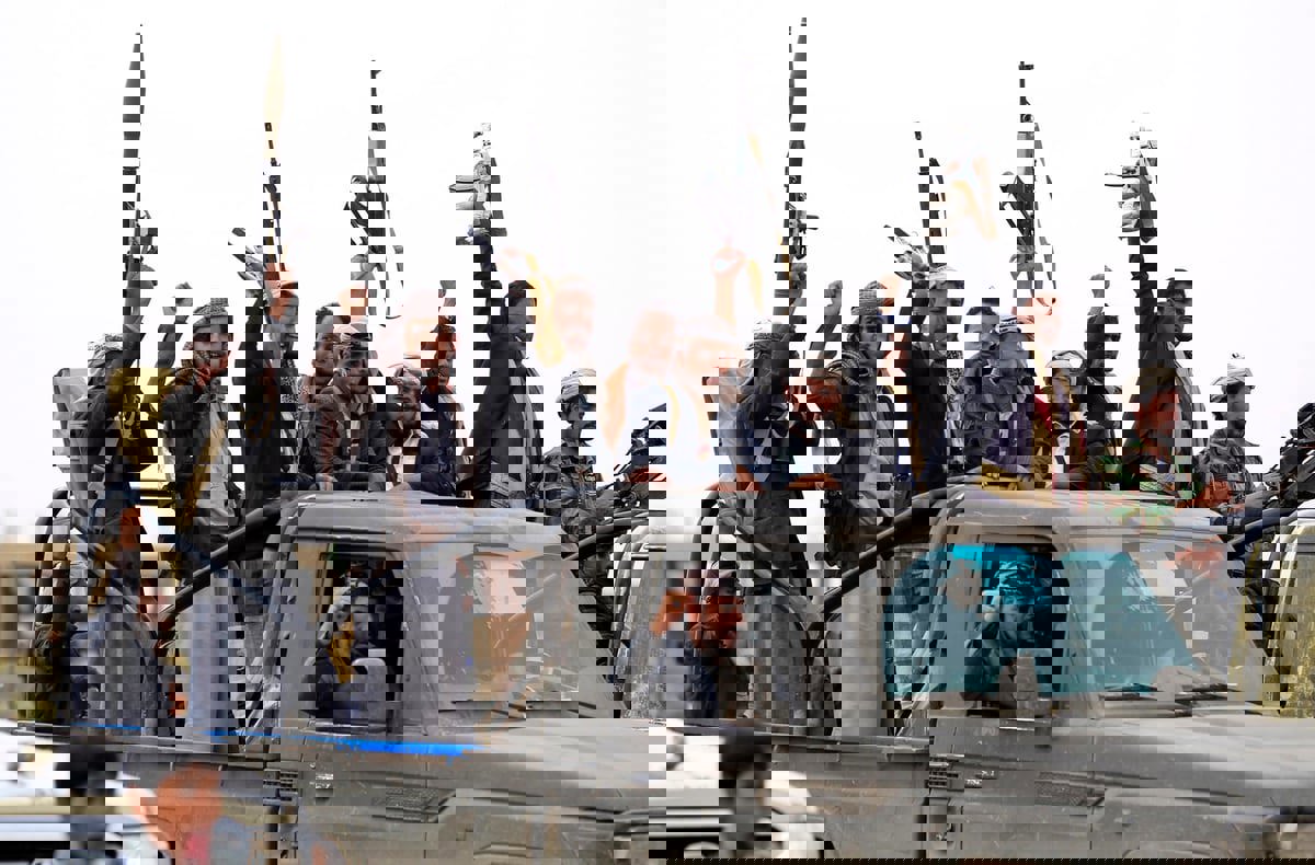 الكشف عن انقسامات عميقة وصراعات متنامية بين القيادات الحوثية