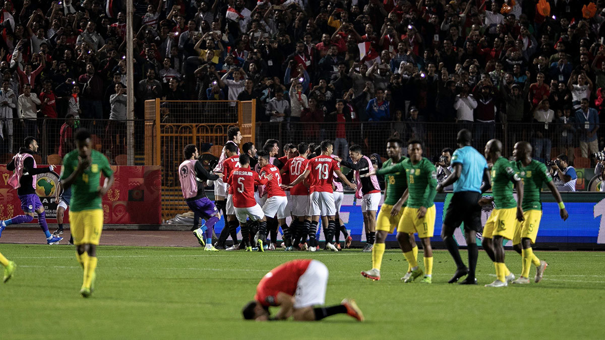 منتخب مصر يعبر جنوب أفريقيا بثلاثية ويتأهل رسميًا لأولمبياد طوكيو 2020 (فيديو)