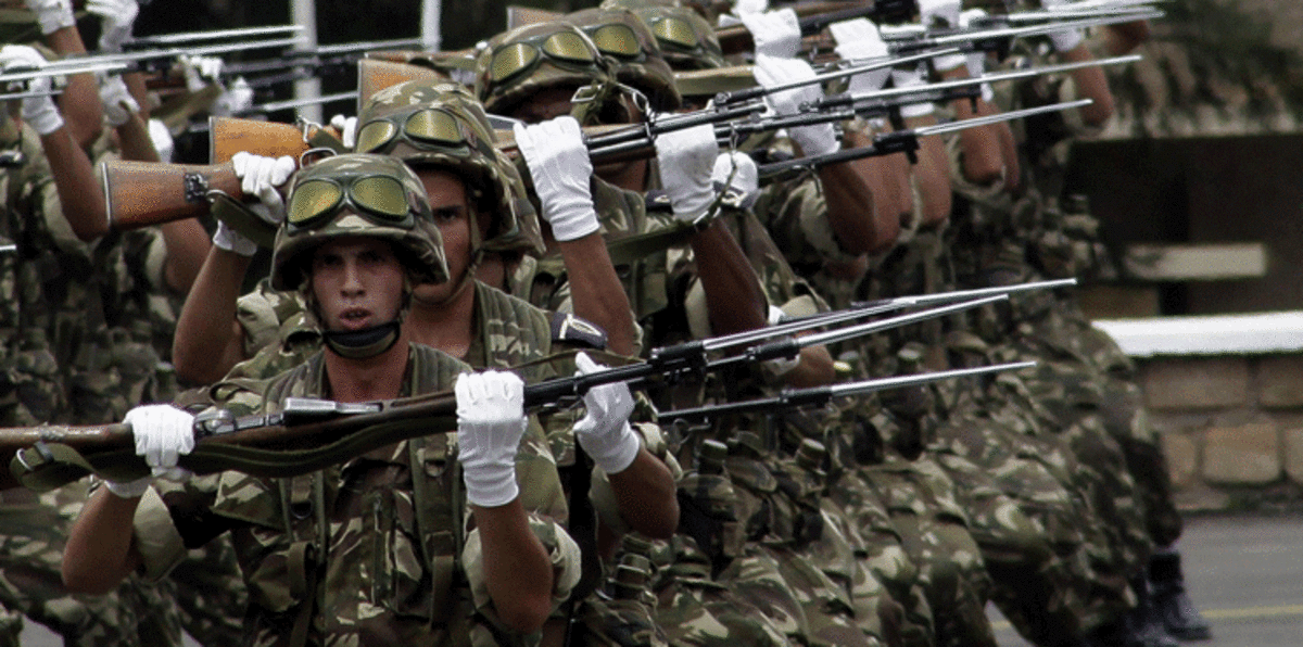 الجزائر تشارف على الانتهاء من إنشاء "خط أمني" على حدودها مع تونس‎