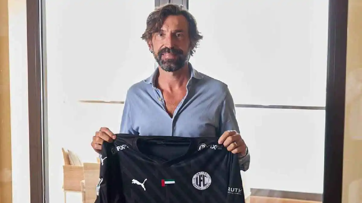 رسمياً.. فريق إماراتي يتعاقد مع بيرلو