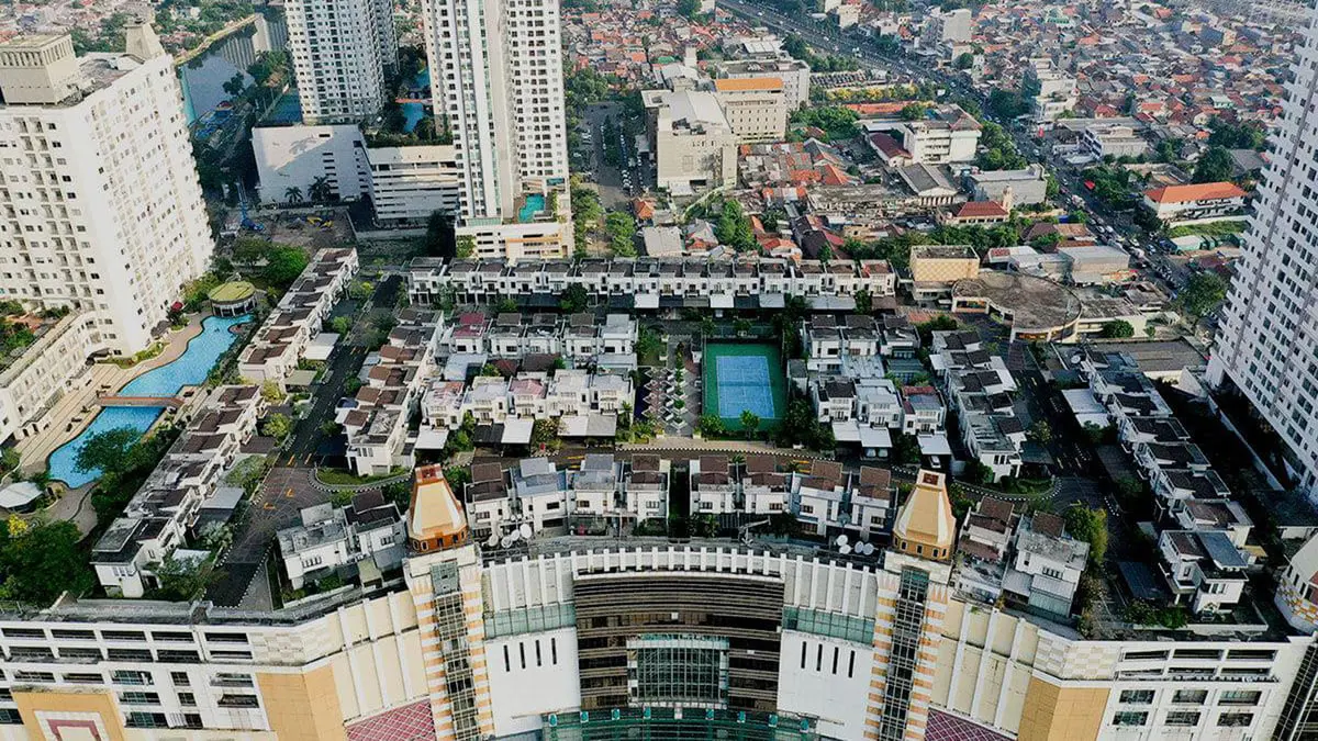 "كوزمو بارك" ضاحية في جاكرتا بنيت على سطح "مول" تجاري عملاق